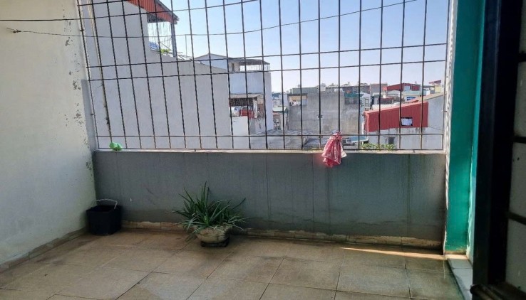 Càn cho thuê nhà nguyên căn Lĩnh Nam, 4 tầng, 40m2, 5 ngủ, 12 Triệu/tháng